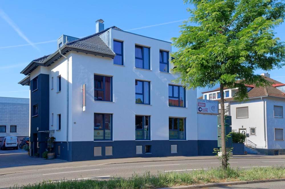 Heilbronner Hotel Am Schoenen Theater Екстериор снимка