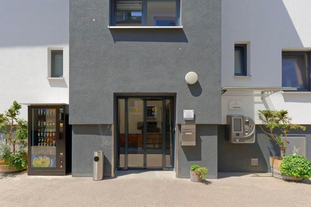 Heilbronner Hotel Am Schoenen Theater Екстериор снимка