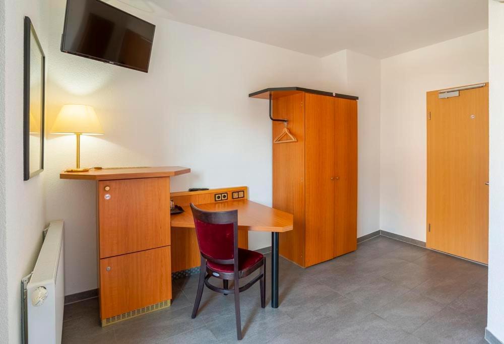 Heilbronner Hotel Am Schoenen Theater Екстериор снимка